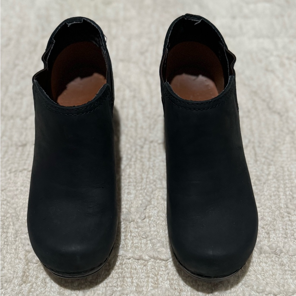 Dansko clogs size 37